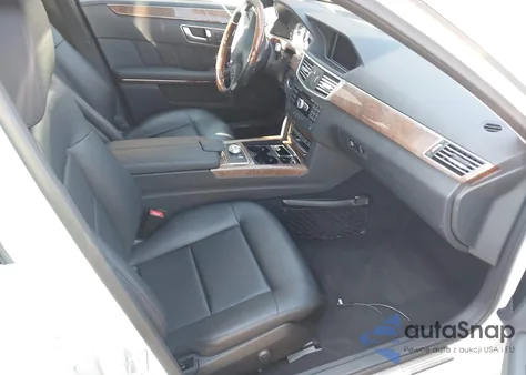 2012 Mercedes-Benz E 350 z USA, uszkodzony, nr VIN WDDHF5KB7CA561717